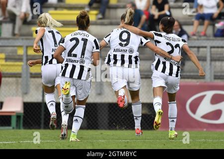 Andrea Staskova di Juventus Women, Arianna Caruso di Juventus Women e Agnese Bonfantini di Juventus Women in azione durante la Women Series Un incontro tra ROMA E Juventus allo Stadio tre Fontane il 02 ottobre 2021 a Roma, Italia. Foto Stock