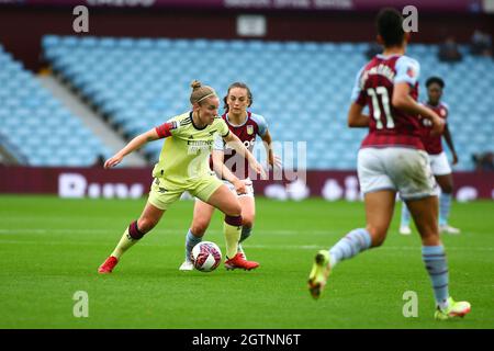 Birmingham, Regno Unito. 2 ottobre 2021. Kim Little (10 Arsenal) durante la partita fa Womens Super League 1 tra Aston Villa e Arsenal a Villa Park a Birmingham. Credit: SPP Sport Press Photo. /Alamy Live News Foto Stock