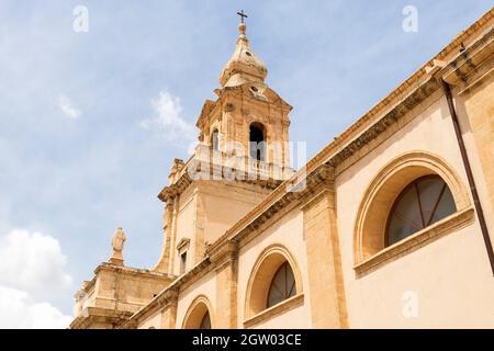 Dettagli della Chiesa Madre di Santa Maria delle Stelle (Chiesa Madre di Santa Maria delle Stelle) a Comiso, Provincia di Ragusa, Sicilia, Italia. Foto Stock