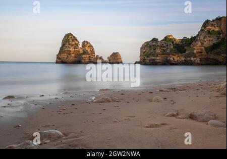 Spiaggia di Praia do Camilo - Long Exposure shot - Lagos, Algarve, Portogallo Foto Stock