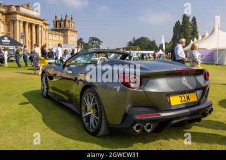 Ferrari Portofino ‘33N’ in mostra al Concours d’Elegance tenutosi a Blenheim Palace il 5 settembre 2021 Foto Stock