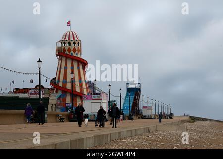 Helter scheletro al parco divertimenti Hunstanton, Norfolk del Nord Foto Stock