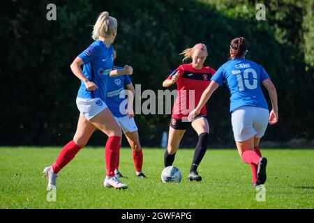 Strood, Regno Unito. 03 ottobre 2021. Durante la partita fa Womens National League Southern Premier tra Gillingham e Portsmouth al Rochester United Sports Ground di Strood, Inghilterra. Credit: SPP Sport Press Photo. /Alamy Live News Foto Stock