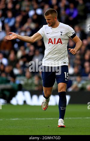 Londra, Regno Unito. 03 ottobre 2021. Eric Dier di Tottenham Hotspur in azione durante il gioco. Premier League Match, Tottenham Hotspur v Aston Villa al Tottenham Hotspur Stadium di Londra domenica 3 ottobre 2021. Questa immagine può essere utilizzata solo a scopo editoriale. Solo per uso editoriale, licenza richiesta per uso commerciale. Nessun uso in scommesse, giochi o un singolo club/campionato/player pubblicazioni. pic di Steffan Bowen/Andrew Orchard sport fotografia/Alamy Live news credito: Andrew Orchard sport fotografia/Alamy Live News Foto Stock