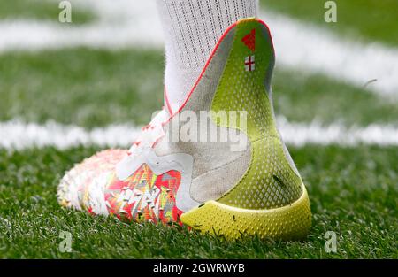 Londra, Regno Unito. 03 ottobre 2021. LONDRA, Inghilterra - OTTOBRE 03:to20 Boots durante la Premier League tra Tottenham Hotspur e Aston Villa allo stadio Tottenham Hotspur, Londra, Inghilterra il 03 Ottobre 2021 Credit: Action Foto Sport/Alamy Live News Foto Stock