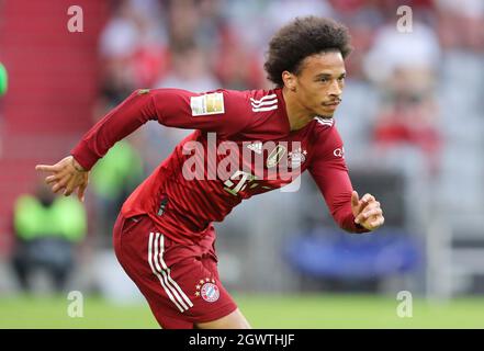 Primo: Calcio: Calcio: 03.10.2021 1° Bundesliga, stagione 2021/2022 7° giorno FC Bayern Mv* nchen - Eintracht Frankfurt 1: 2, Leroy sane, FC Bayern Mv* nchen, FCB, Bayern, FC Bayern, metà cifra, Foto Stock