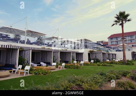 Camere d'hotel con terrazze all'aperto e ristorante sul tetto a Sand Diego Foto Stock