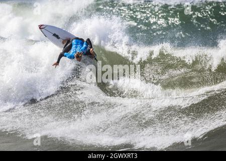 Ericeira, Portogallo. 03 ottobre 2021. L'australiano Jacob Willcox compete durante il round del 96 del MEO Visual Pro Ericeira, WSL di Ericeira. Credit: SOPA Images Limited/Alamy Live News Foto Stock