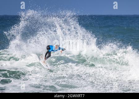 Ericeira, Portogallo. 03 ottobre 2021. L'australiano Jacob Willcox compete durante il round del 96 del MEO Visual Pro Ericeira, WSL di Ericeira. Credit: SOPA Images Limited/Alamy Live News Foto Stock