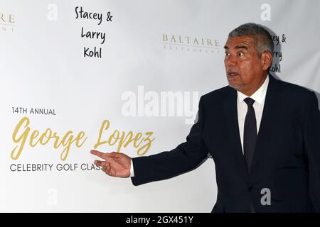 3 ottobre 2021, Brentwood, CA, Stati Uniti d'America: LOS ANGELES - 3 ottobre: George Lopez alla Fondazione George Lopez 14° Celebrity Golf Classic Pre-Party al ristorante Baltaire il 3 ottobre 2021 a Brentwood, CA (Credit Image: © Kay Blake/ZUMA Press Wire) Foto Stock