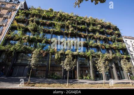 VILLA M BATIMENT JARDIN PARIGI Foto Stock