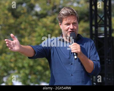 Il politico tedesco Robert Habeck del Grünen 90 Die Bündnis Party in una campagna elettorale il 3 settembre 2021 a Magdeburg Foto Stock