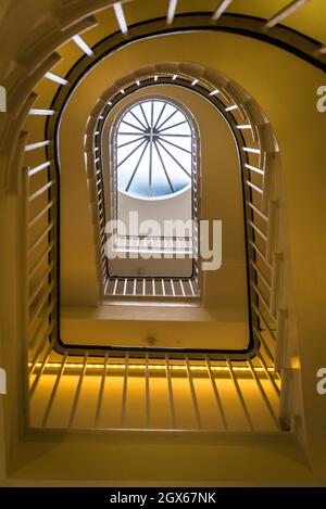 Scala a chiocciola, Londra, Inghilterra, Regno Unito Foto Stock