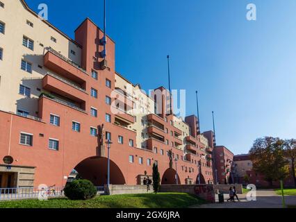 Wien, Vienna: Gemeindebau (complesso residenziale comunale) Karl-Marx-Hof nel 19. Döbling, Wien, Austria Foto Stock