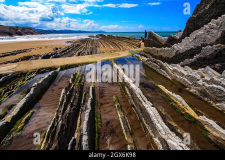 Flysch Cliffs, Paesi Baschi, spiaggia Zumaia, Spagna Foto Stock