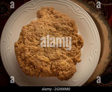 Seitan di carne vegana fatto con glutine vitale di frumento, erbe e spezie Foto Stock