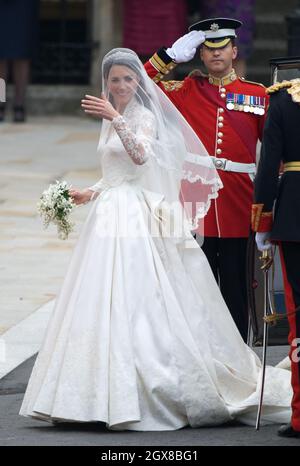 Catherine Middleton arriva all'Abbazia di Westminster per sposare il Principe William il 29 aprile 2011. Foto Stock