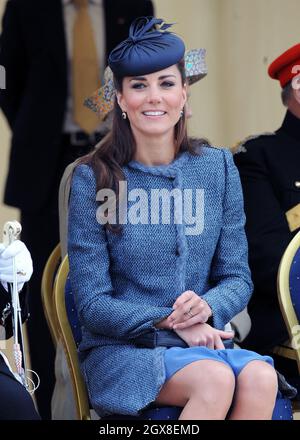 Catherine, Duchessa di Cambridge visita il Vernon Park durante una visita Diamond Jubilee a Nottingham il 13 giugno 2012. Foto Stock