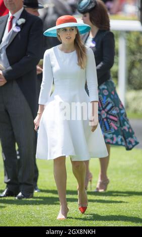 La principessa Beatrice partecipa al giorno delle Signore al Royal Ascot il 18 giugno 2015 Foto Stock