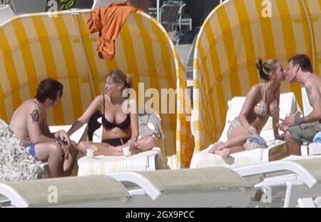 Liam Gallagher e Nicole Appleton godersi una vacanza nelle Florida Keys. bikini, prendere il sole Foto Stock