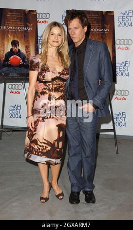 Kevin Bacon e la moglie Kyra Sedgwick alla proiezione speciale del 'The Woodsman' del AFI Fest. Foto Stock