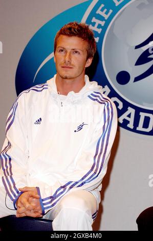 David Beckham al lancio della "David Beckham Academy", Trinity Bouy Wharf, Londra E14, 14 marzo 2005. Foto Stock