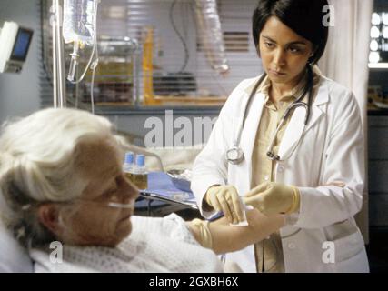 Parminder Nagra in un clip dal programma tv ER Foto Stock