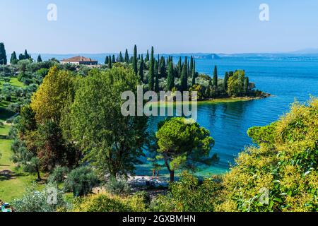 Punta San Vigilio, incanto sul Lago di Garda Foto Stock