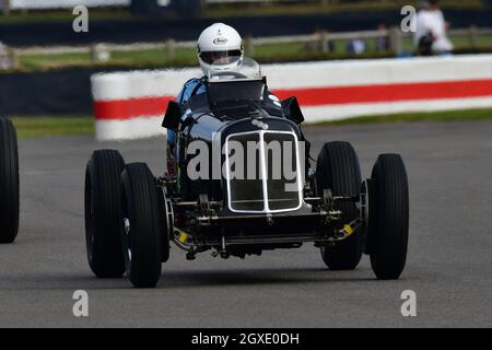 Michael Gans, era B-TYPE R1B, Festival of Britain Trophy, esempi dagli anni 1930 al 1951 di Grand Prix e vetture Voiturette, Goodwood Revival 202 Foto Stock