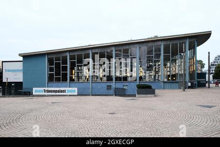 Berlino, Germania, 21 settembre 2021, 'Tränenpalast' - ex sala check-in al valico di frontiera di Friedrichstrasse. Foto Stock