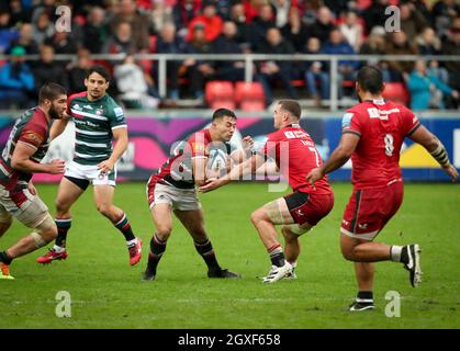 2.10.2021 Leicester, Inghilterra. Unione di Rugby. Dan Kelly fa una pausa per Tigersdurante la partita di Gallagher del round 3 giocata tra Leicester Tigers e Saracens al Mattioli Woods Welford Road Stadium di Leicester. © Phil Hutchinson/Alamy Live News Foto Stock