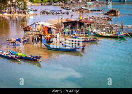 Cau Lang Co un piccolo villaggio di pescatori tra Hue e da Nang Foto Stock