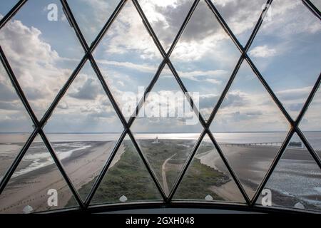 La vista dal faro di Spurn Point sulla Riserva Naturale Nazionale di Spurn nell'East Yorkshire, Regno Unito Foto Stock