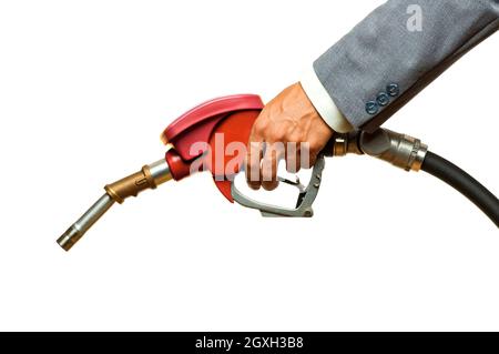 Mantenere isolata la pompa del carburante rossa su sfondo bianco Foto Stock