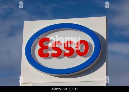 Distributore di benzina esso a Grove Park, Londra. Foto Stock