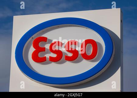 Distributore di benzina esso a Grove Park, Londra. Foto Stock