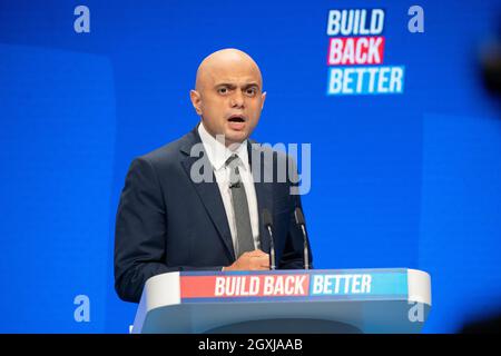 Manchester, Regno Unito. 5 ottobre 2021. Il Segretario della Sanità del Regno Unito Sajid Javid tiene il suo discorso annuale. La Conferenza del partito conservatore si svolge a Manchester Central. Credit: Benjamin Wareing/ Alamy Live News Javid dà il suo discorso annuale conferenza. La Conferenza del partito conservatore si svolge a Manchester Central. Credit: Benjamin Wareing/ Alamy Live News Foto Stock