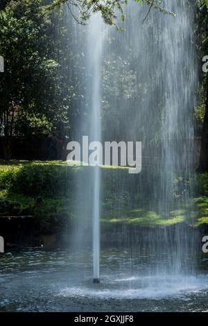 Casting di una fontana nella Villa Comunale di Benevento Foto Stock