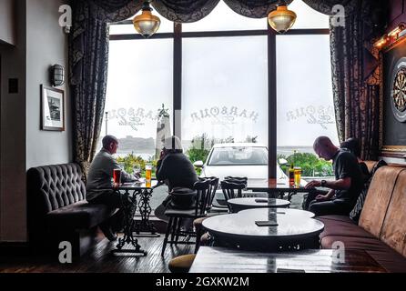 Pub relax Foto Stock