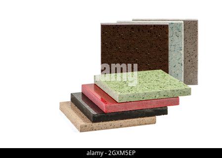 Esempi di countertops in pietra su sfondo bianco isolato. Set di campioni di pietra di diverse texture e colori diversi per il design Foto Stock