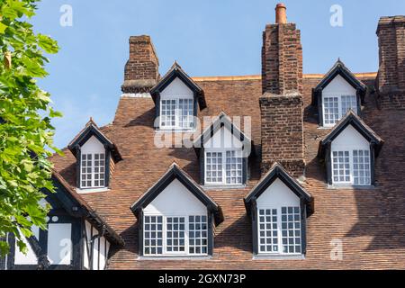 16 ° secolo Seven Eyes Building, Middelton on the Square, St Peters Square, Ruthin (Rhuthun), Denbighshire (Sir Ddinbych), Galles, Regno Unito Foto Stock