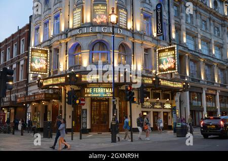 Musical, The Ferryman, Gielgud Theatre, Shaftesbury Avenue, Soho, Londra, Inghilterra, Regno Unito Foto Stock