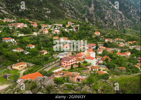 Vista sulla città di Kruje, Albania Foto Stock