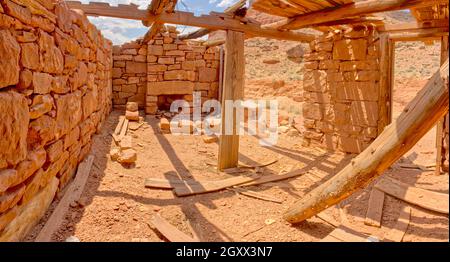 Rovine Pioneer lungo SOAP Creek, Vermilion Cliffs National Monument, Coconino County, Arizona, USA Foto Stock