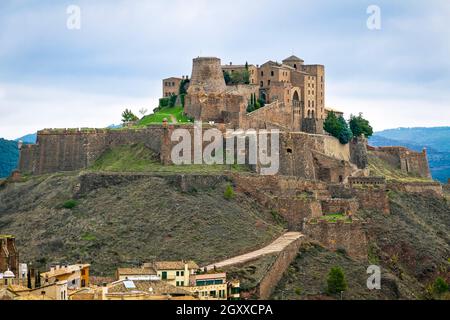 Castello di Cardona è un famoso castello medievale in Catalogna. Ora è un famoso run hotel o "parador'. Foto Stock