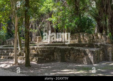 Le rovine della città maya di Kohunlich, Quintana Roo, Messico Foto Stock