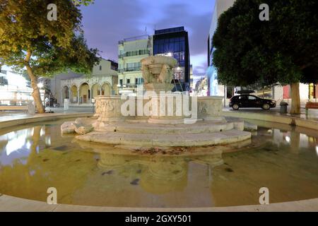 Fontana dei leoni Morosini nel centro di Heraklion, Creta Foto Stock