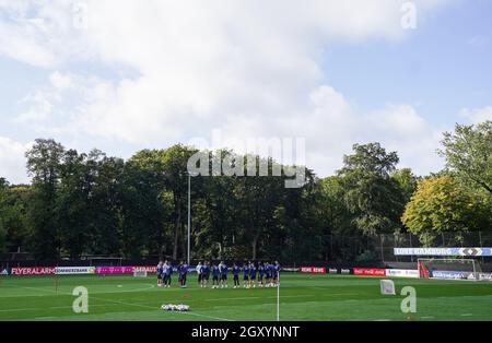 Amburgo, Germania. 06 ottobre 2021. Calcio: Nazionale, formazione prima della Coppa del mondo di qualificazione contro la Romania. Il team durante la formazione. Credit: Marcus Brandt/dpa/Alamy Live News Foto Stock