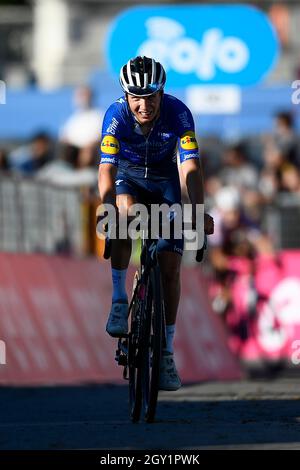 Torino, Italia. 06 ottobre 2021. Mauri Vanzesant di Deceuninck - Quick Step durante la 102a Milano-Torino una gara ciclistica semi-classica di una giornata da Magenta (Milano) a Torino di 190 km. Credit: Nicolò campo/Alamy Live News Foto Stock