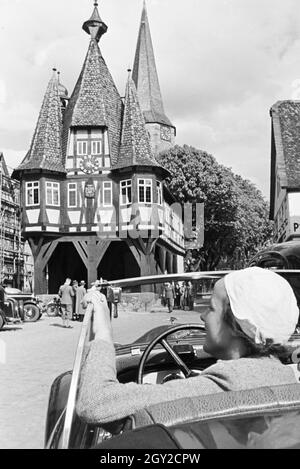 Ein Ausflug nach Michelstadt, Deutsches Reich 1930er Jahre. Una escursione a Michelstadt, Germania 1930s. Foto Stock